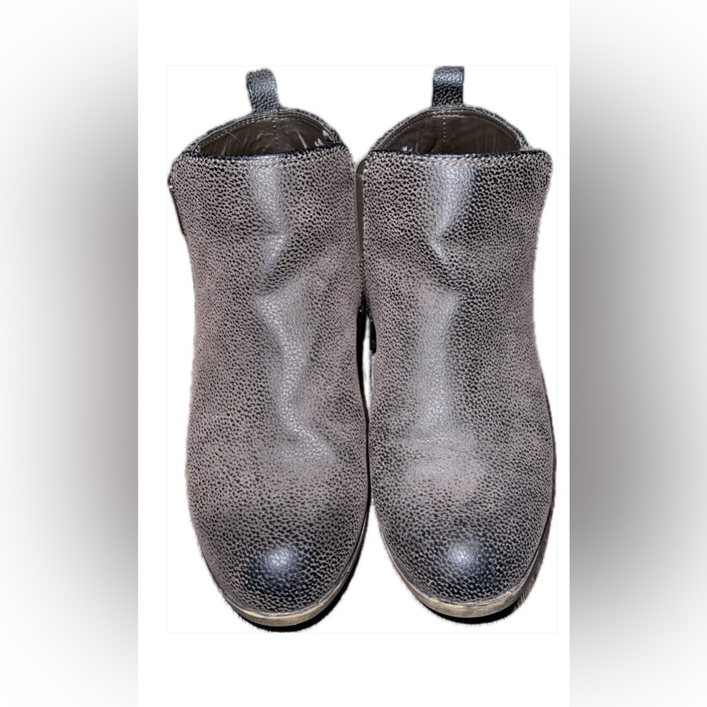 Women’s Dunes Brand Ankle Booties Size 7.5
